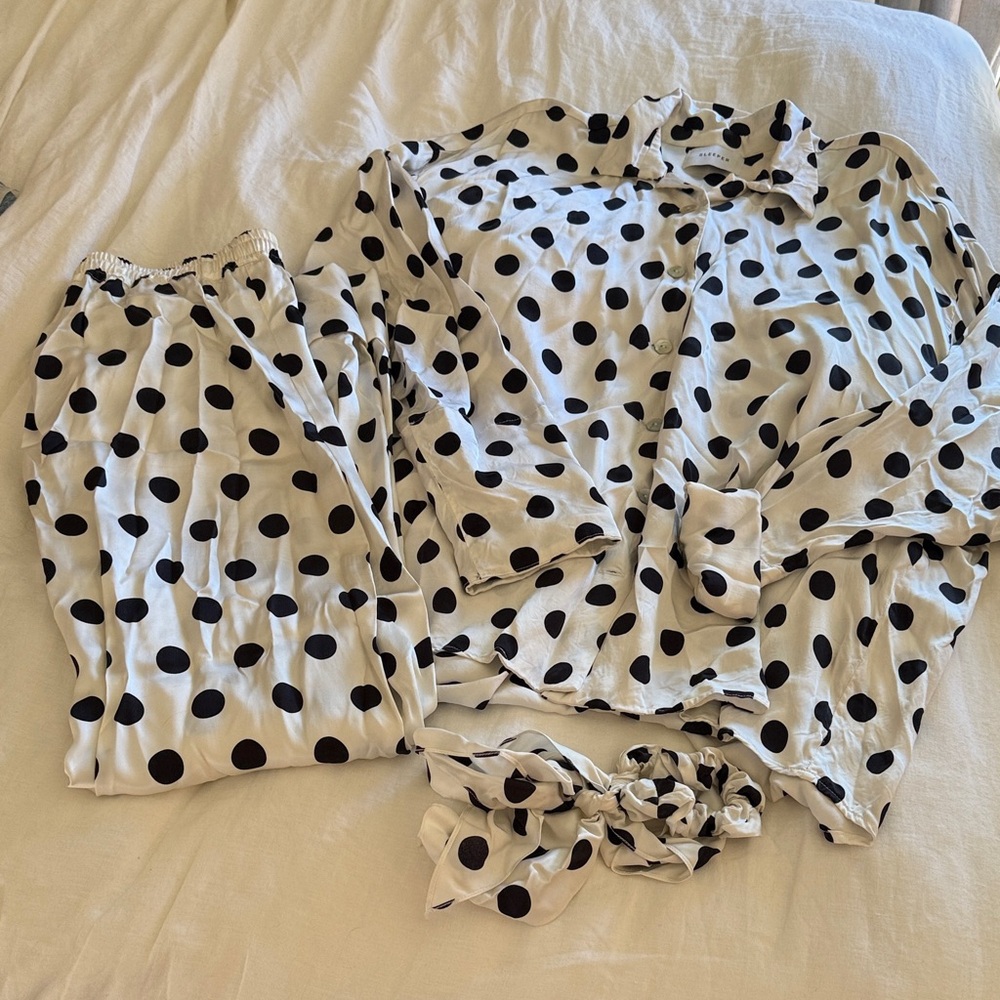 Sleeper polka dot pajama set with matching scrunchie!